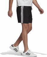 adidas Herren AEROREADY Essentials Chelsea 3-Streifen Shorts